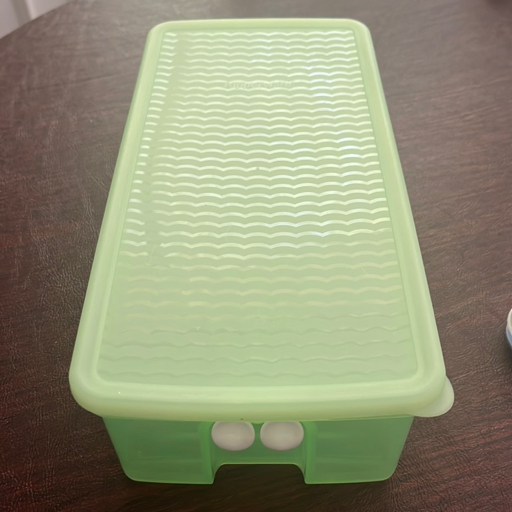 Tupperware fridge smart container